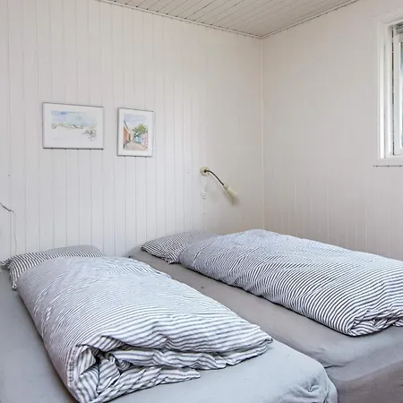 8 Person In Ebeltoft-by Traum *